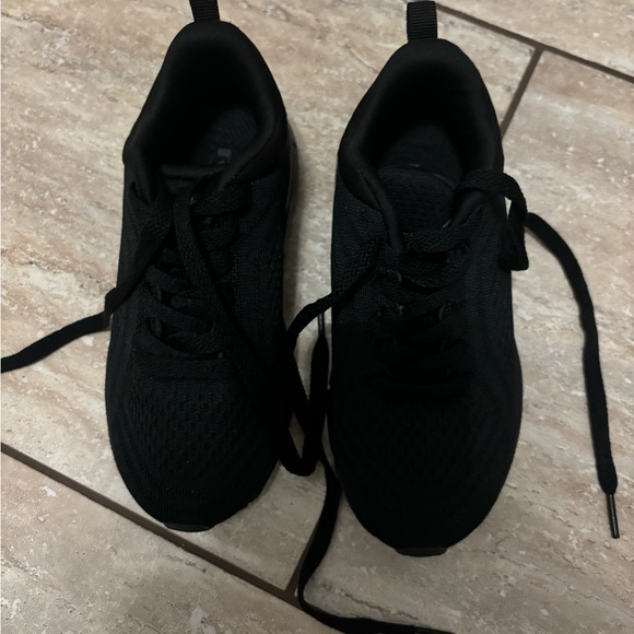 NWOT RBX sneakers in all black size 12 - Picture 1 of 7